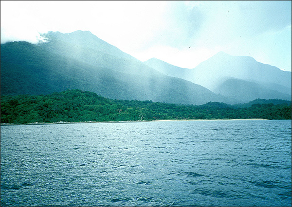 http://www.tzonline.org/gallery/lake_tanganyika.jpg